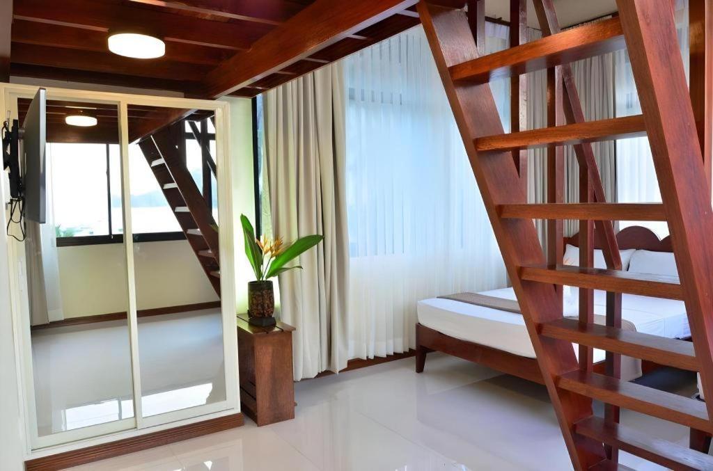 Ipil Suites เอลนิโด ภายนอก รูปภาพ