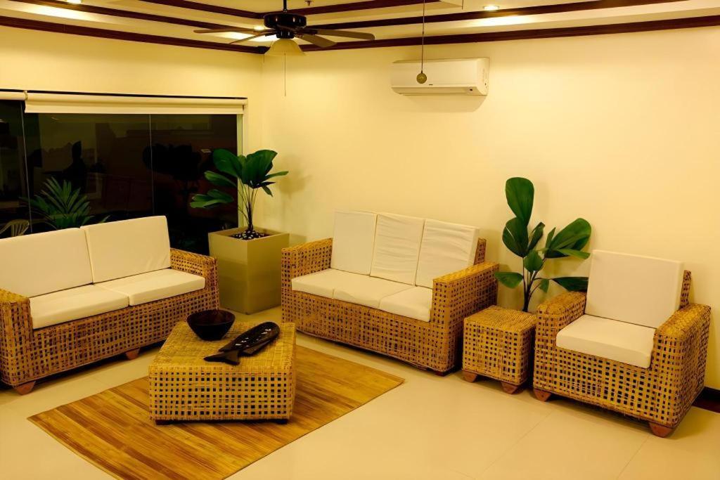 Ipil Suites เอลนิโด ภายนอก รูปภาพ