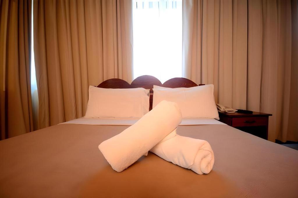 Ipil Suites เอลนิโด ภายนอก รูปภาพ