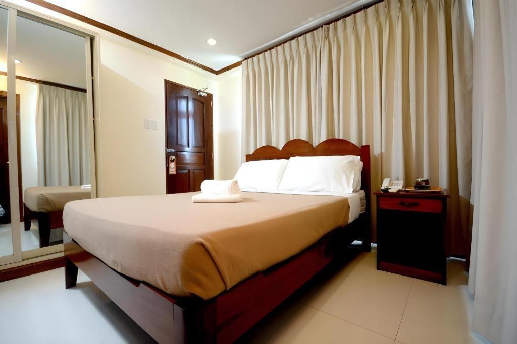 Ipil Suites เอลนิโด ภายนอก รูปภาพ