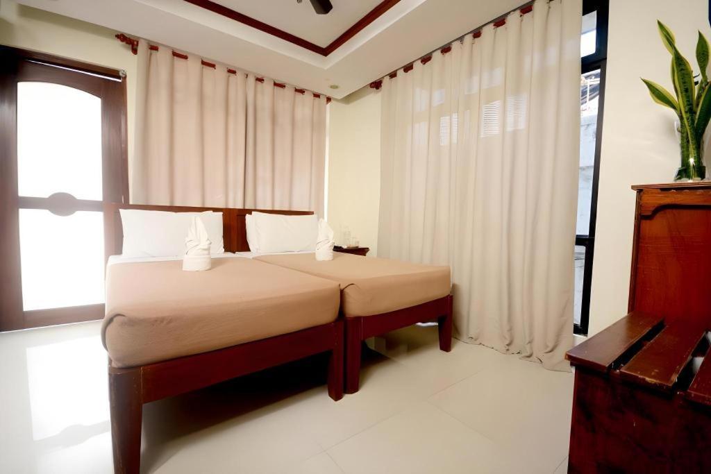 Ipil Suites เอลนิโด ภายนอก รูปภาพ