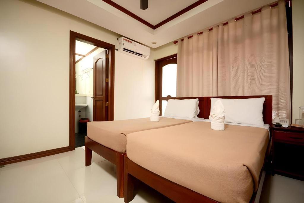Ipil Suites เอลนิโด ภายนอก รูปภาพ