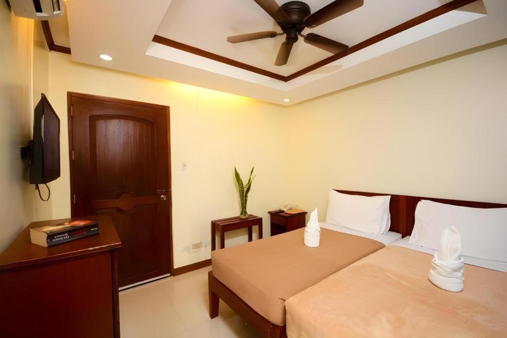 Ipil Suites เอลนิโด ภายนอก รูปภาพ