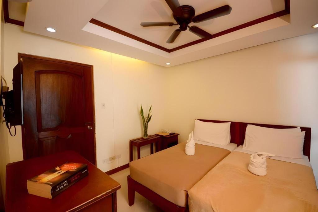 Ipil Suites เอลนิโด ภายนอก รูปภาพ